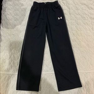 Boys size 7 Under Armour sweatpants